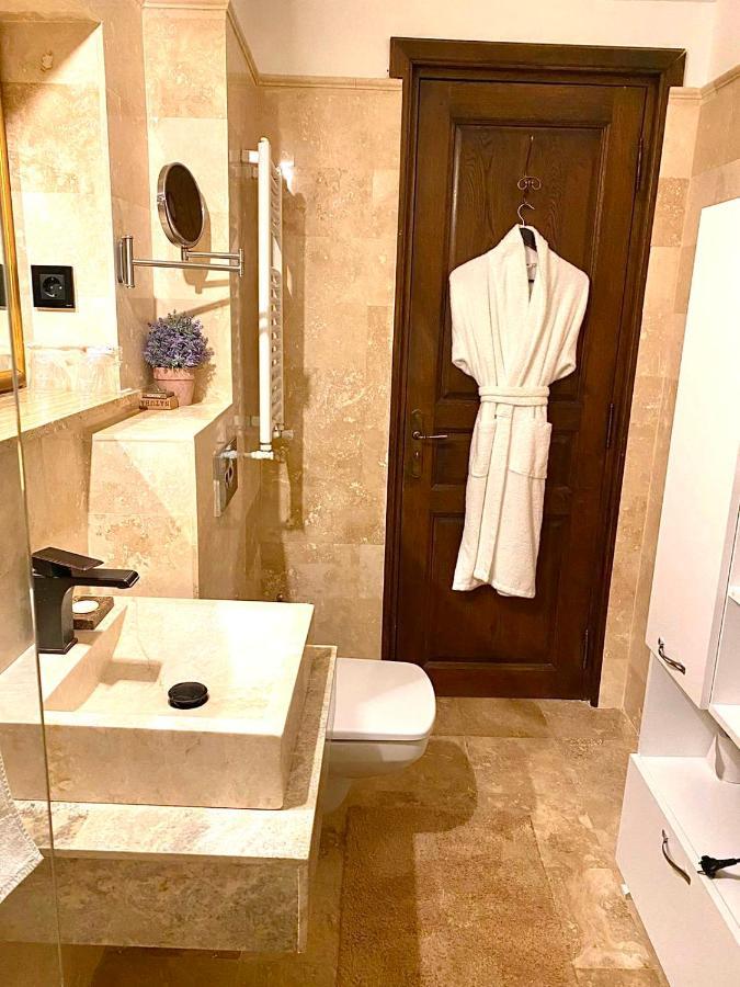 Arc De Triomphe Studios Bucureşti Ngoại thất bức ảnh